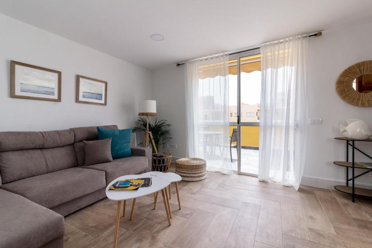 Homeforguest Atico Cecilia Con Vistas Al Mar En Los Cristianos Los Cristianos  Exterior foto